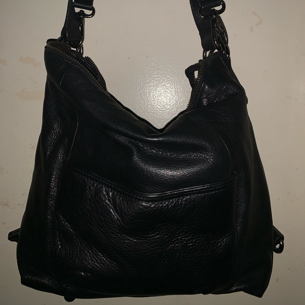 RARELY WORN : SEF New York black leather purse